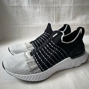 Nike React Phantom Run Flyknit 2 Black White Shoes Women’s Size 9.5 CJ0280 001